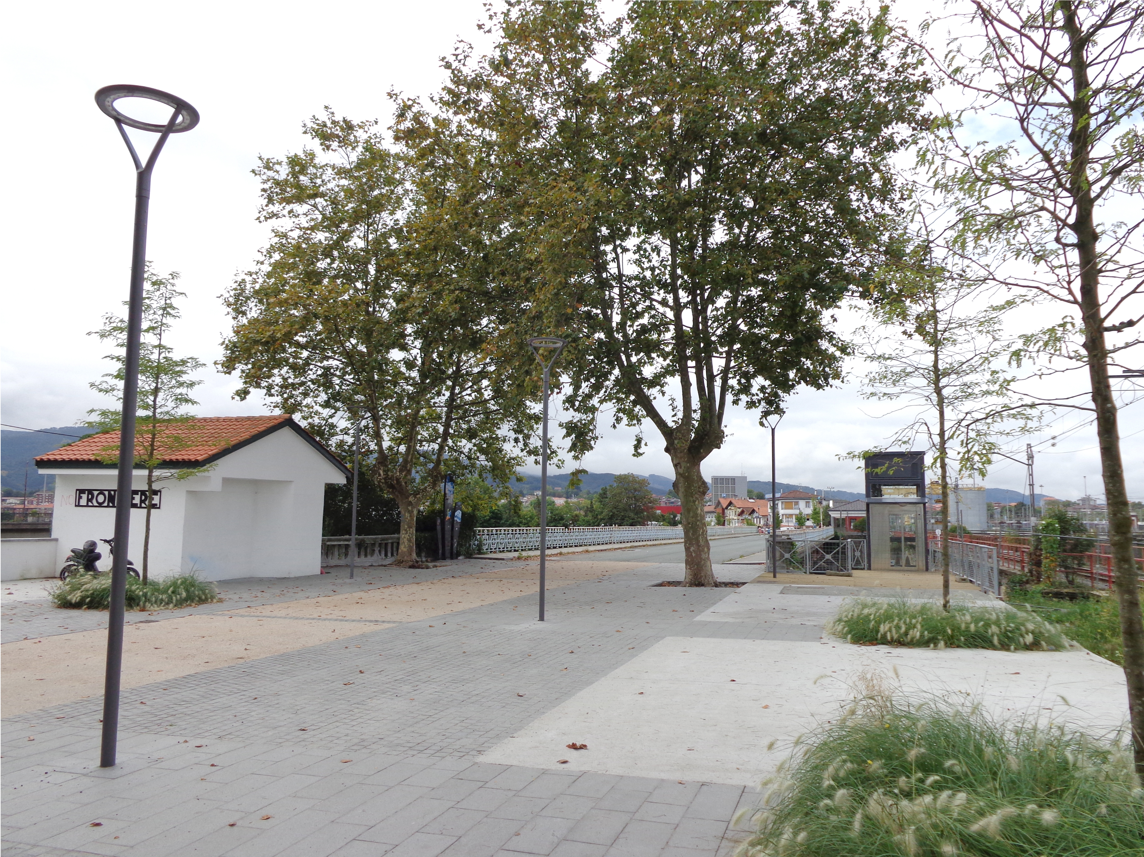 Place pont international_ Hendaye_01